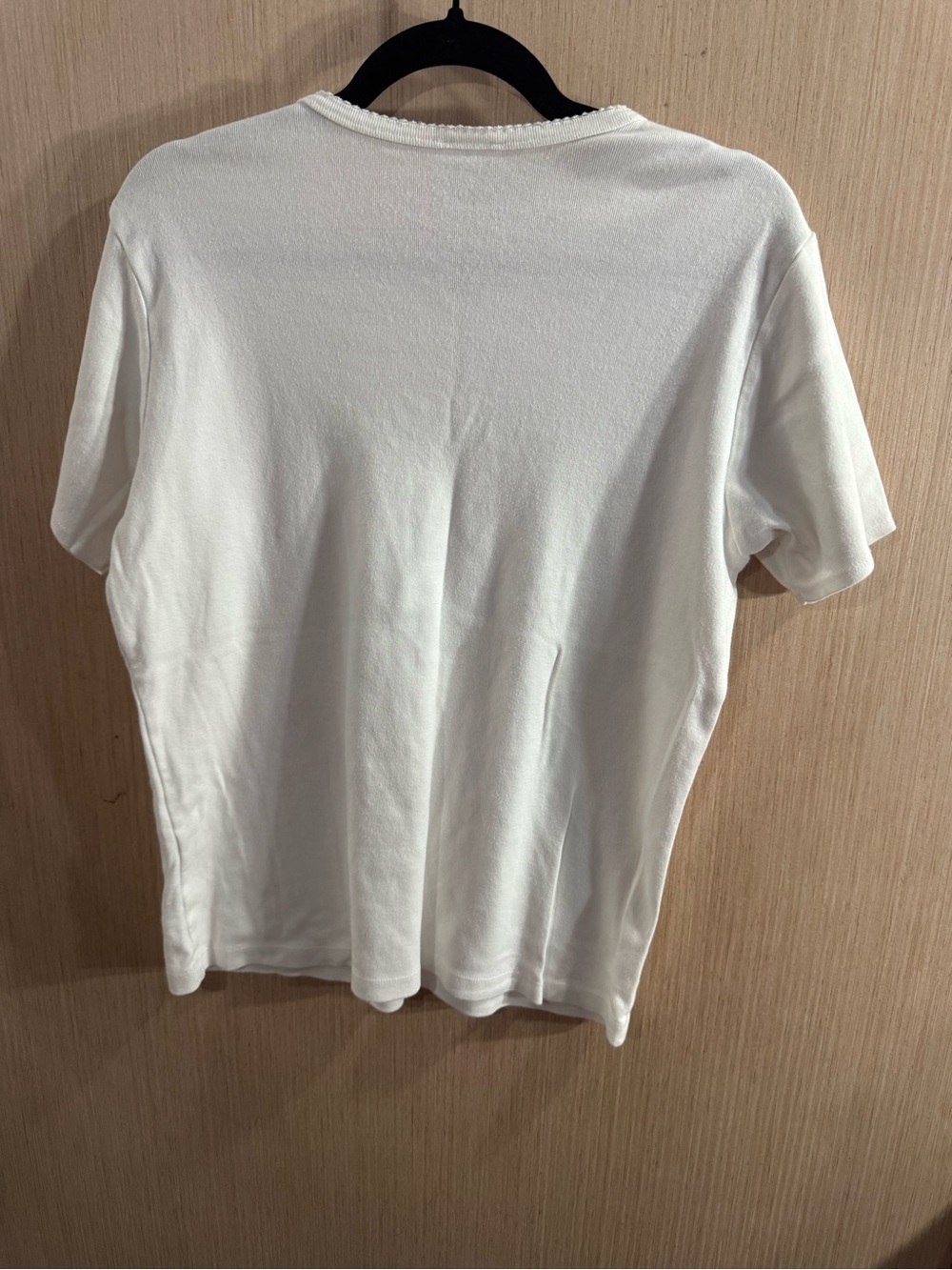 Woolrich White Short-Sleeve Crewneck T-Shirt with Tiny Embroidered Icons Medium - Picture 4 of 4